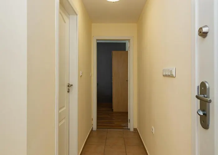 Favorit Ξενοδοχείο με διαμερίσματα Σάνι Μπιτς