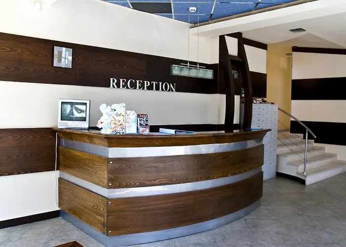 Ξενοδοχείο με διαμερίσματα Favorit 3*