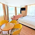 Favorit Apartahotel