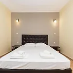Favorit Apartahotel 3*