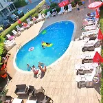Apartahotel Favorit 3*