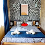 Favorit Apartahotel