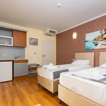 Favorit شقة فندقية