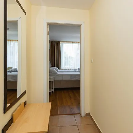 Favorit Apartmanhotel