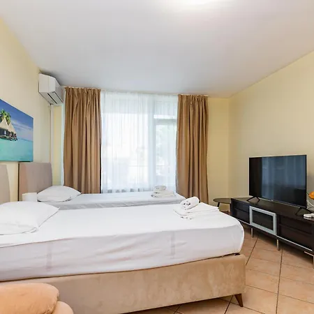 Favorit 3* ساني بيتش