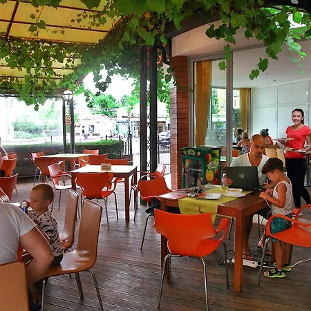 Favorit 3* ساني بيتش