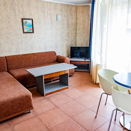 Aparthotel Favorit 3*