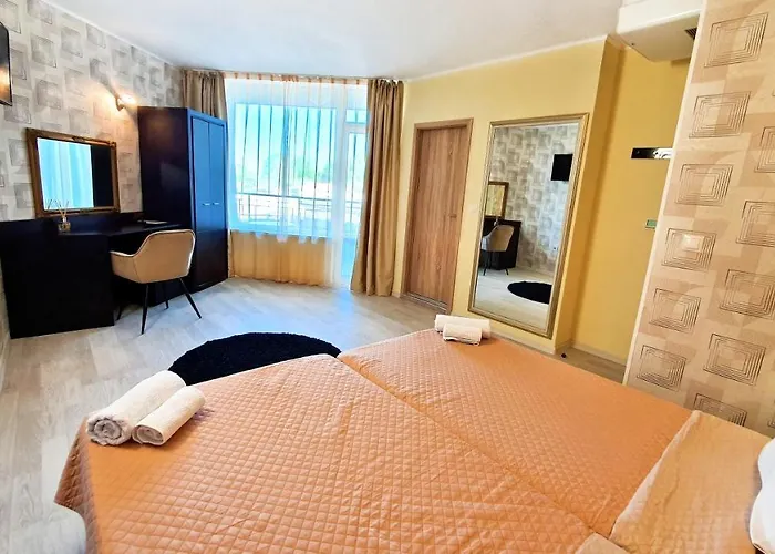 Favorit 公寓式酒店 阳光海滩