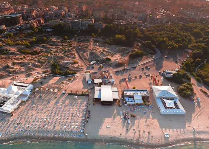 公寓式酒店 Favorit 阳光海滩