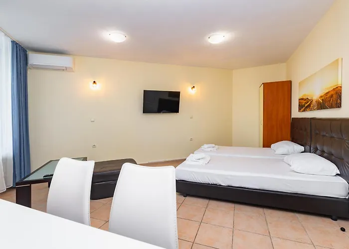 公寓式酒店 Favorit 3*