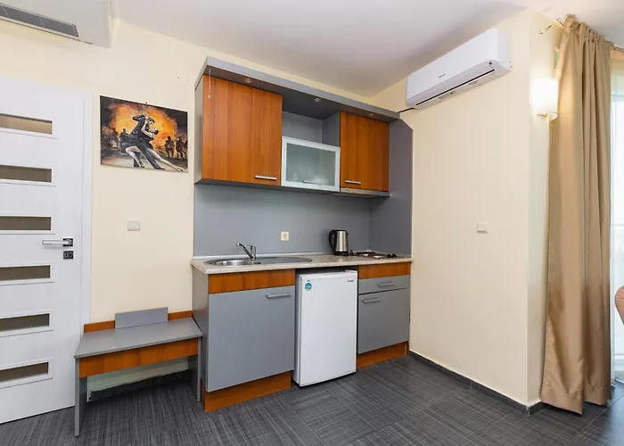 Favorit 公寓式酒店 阳光海滩