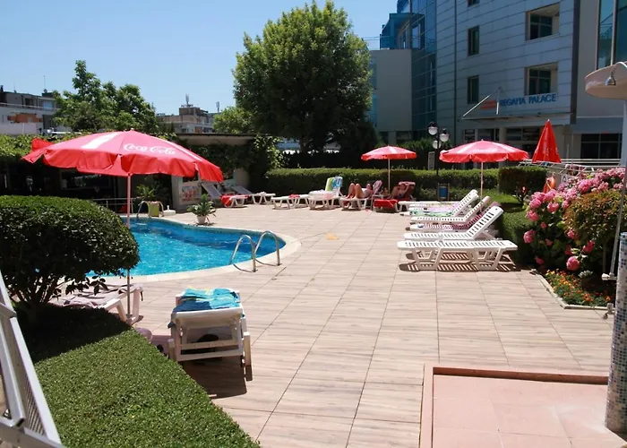 Favorit 3* 阳光海滩