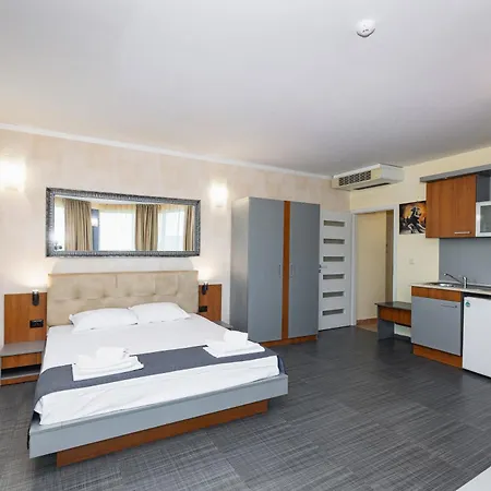 아파트호텔 Favorit 써니비치