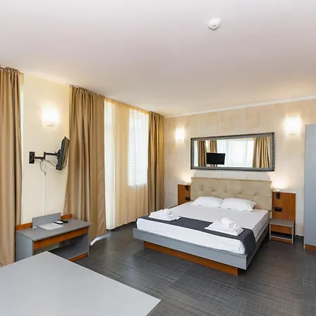 아파트호텔 Favorit 써니비치