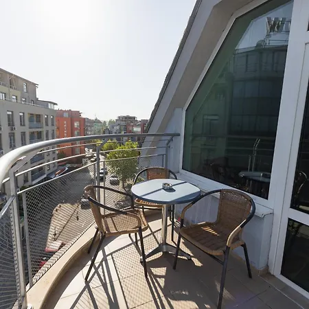 Favorit 3* 써니비치